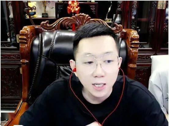 吃瓜自拍视频男网红